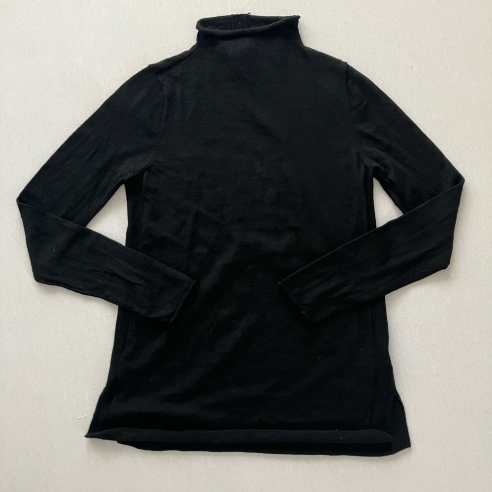 Tahari Black Extra-fine Merino Wool knit top